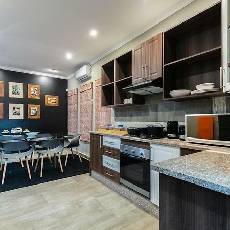 Gemstone Suites Jwaneng Kültér fotó
